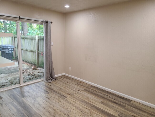 Building Photo - 6452 Dillard Pl