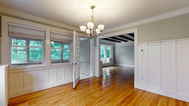 Building Photo - 54 Beeching St