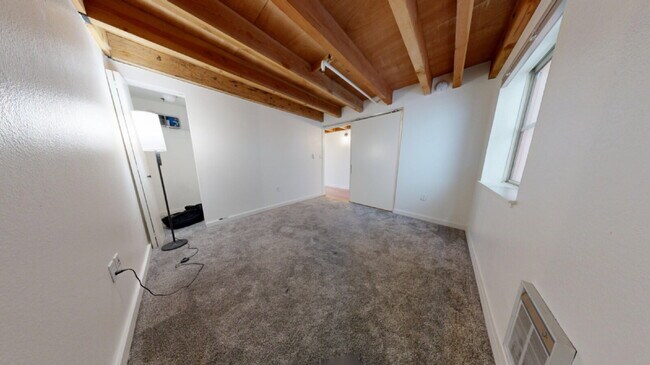 Building Photo - Bright & Modern 2BR/2BA Loft-Style Condo i...
