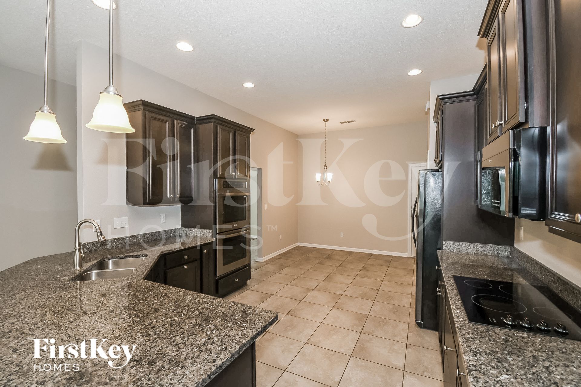 Building Photo - 15612 Mason Lakes Dr