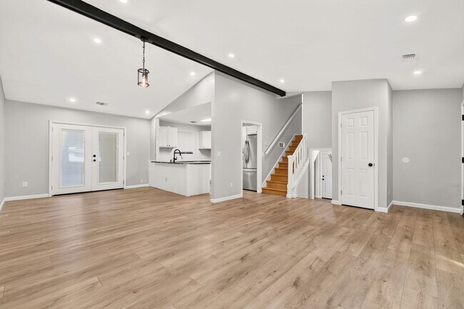 Building Photo - Renovated 3 bed/2 bath in Lithonia!