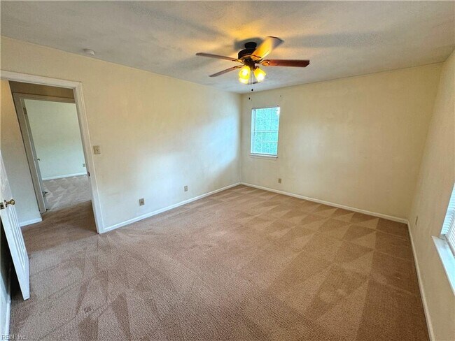 Building Photo - 312 Christa Dr