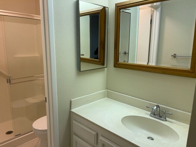 Building Photo - Wonderful lower level Condo with Laminate ...
