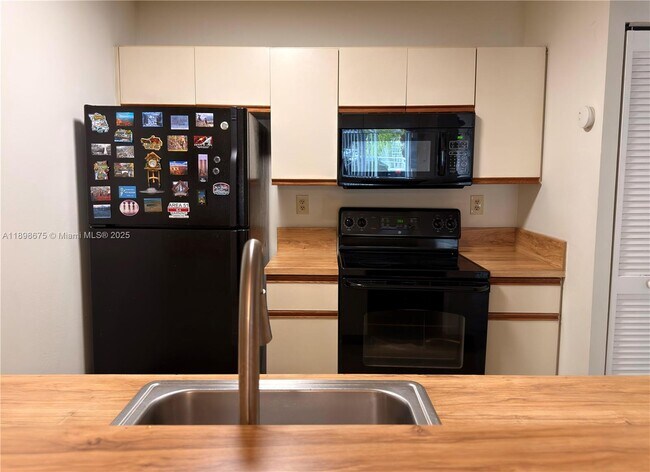 Building Photo - 11266 SW 12th St