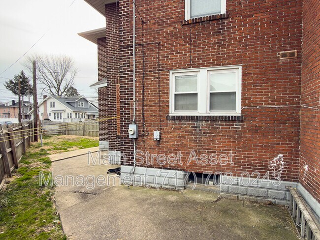 Building Photo - 1620 Randolph St