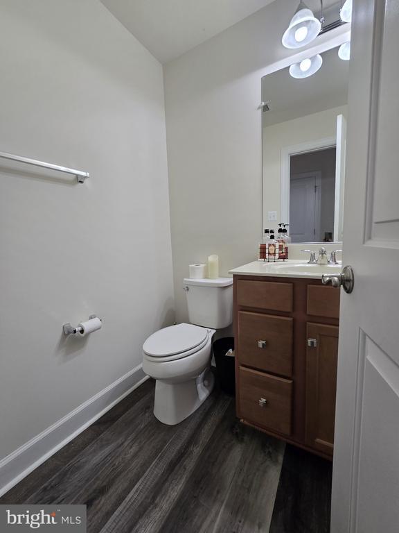 Building Photo - 2842 Golden Gate Ct