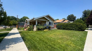 Building Photo - 1624 3rd St S