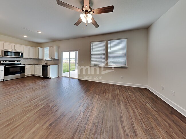 Building Photo - 1067 Tan Tara Trl