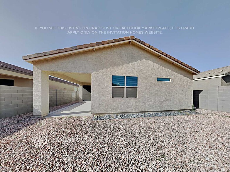 Building Photo - 9821 W Southgate Ave