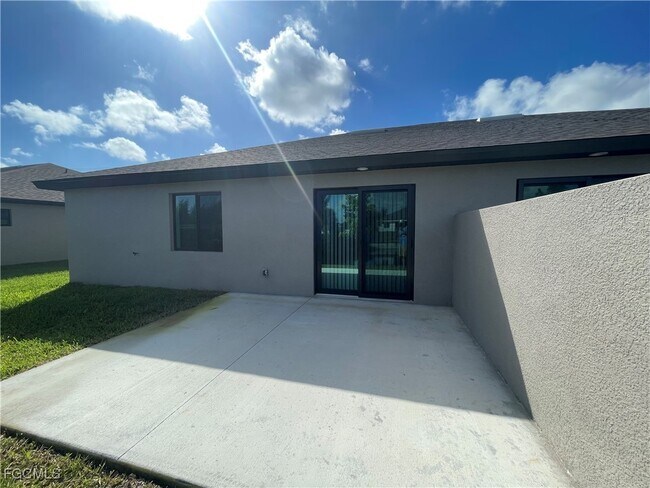 Building Photo - 1503 Gleason Pkwy