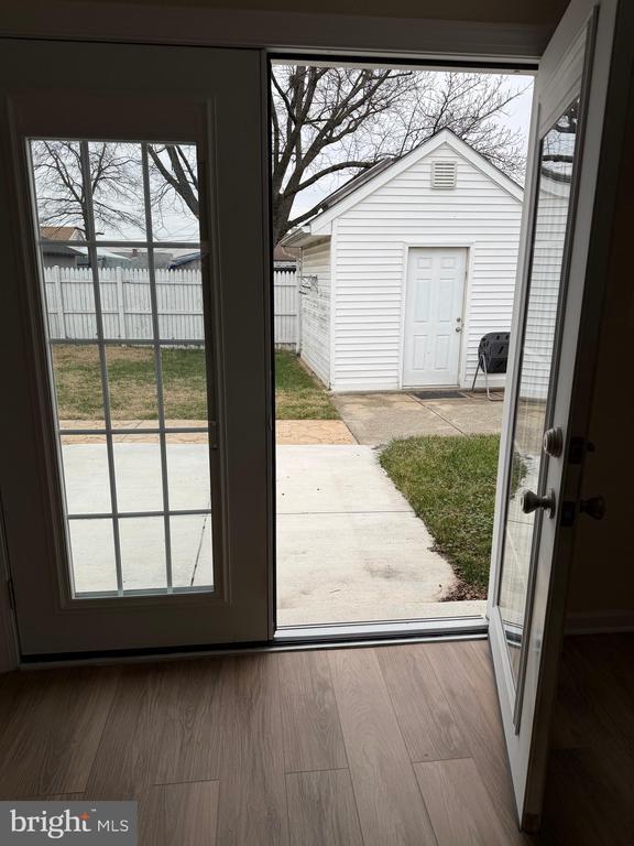 Building Photo - 2407 Saratoga Ave