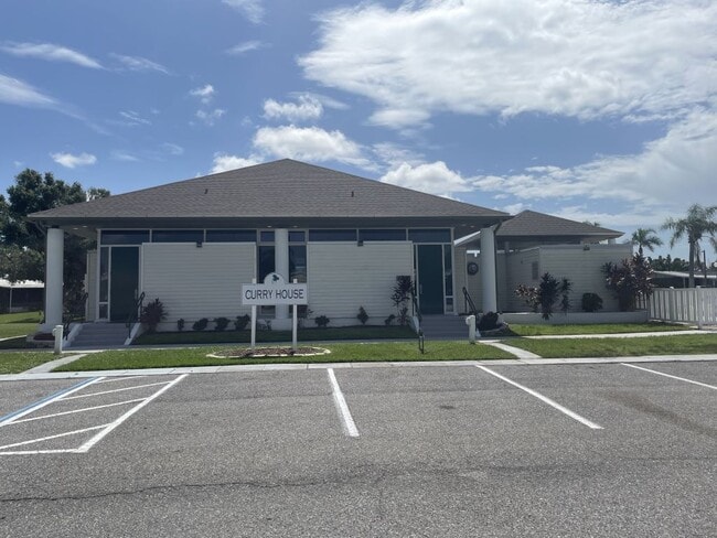 Building Photo - 952 E Posadas Ave