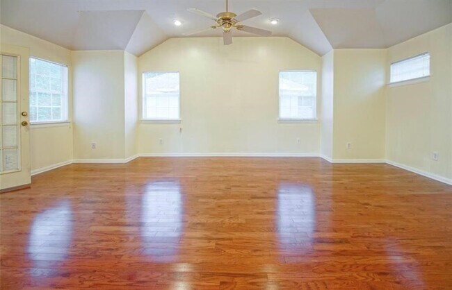 Building Photo - 1255 Lovett St