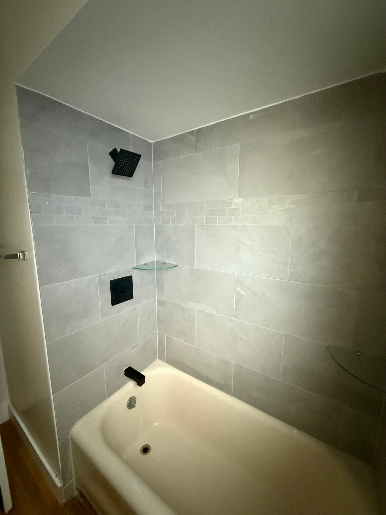 Main Floor Bathroom - 2024 Perrysville Ave