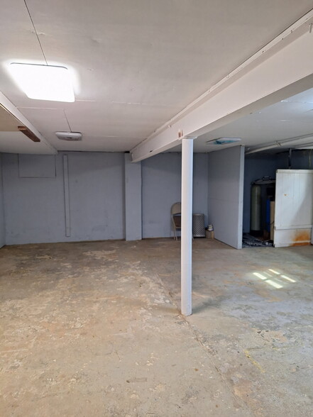 Building Photo - 6223 Black Horse Pike