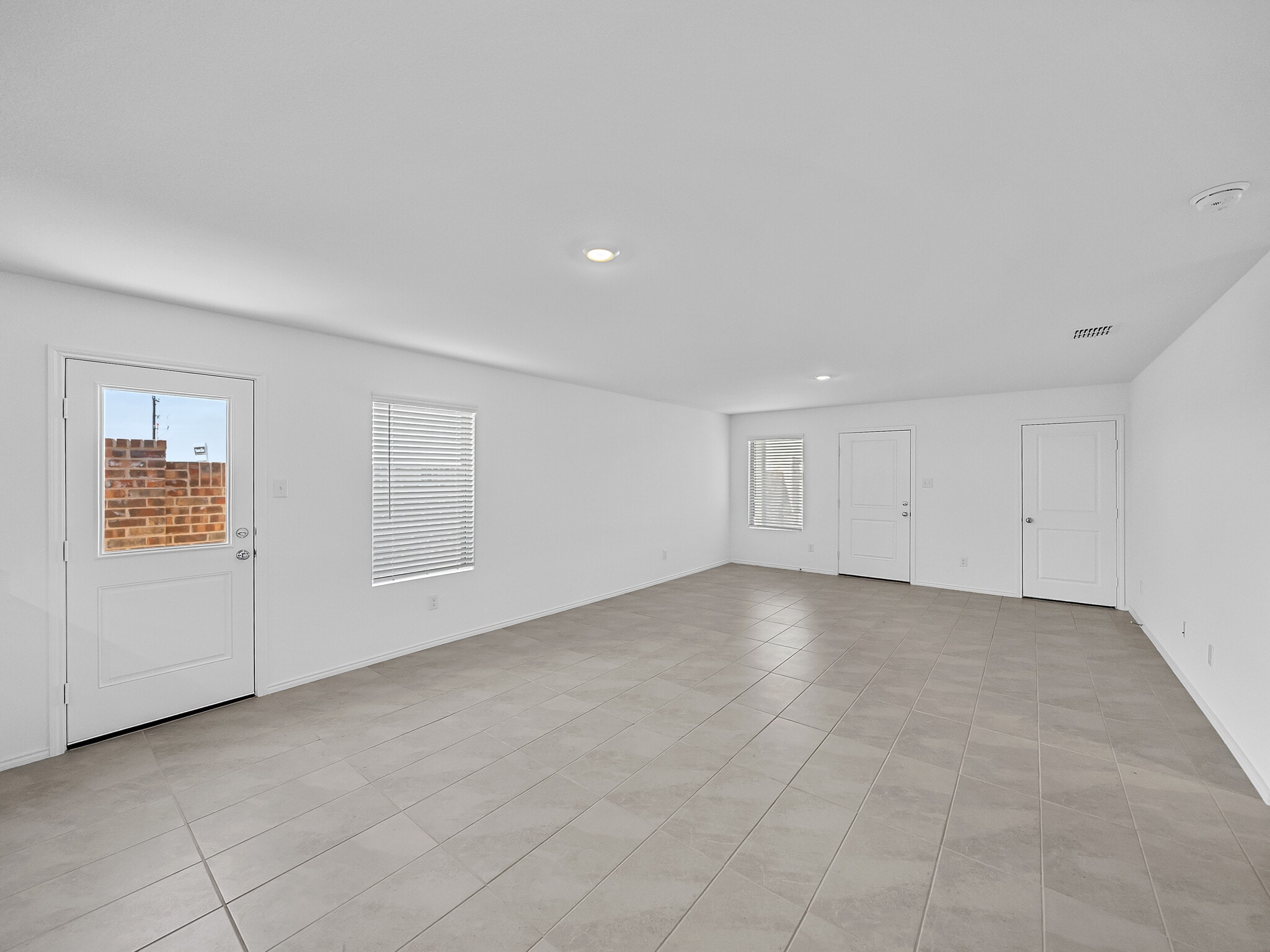 Building Photo - 14004 Birch Farm Dr