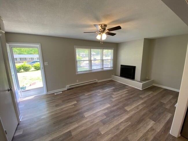 Building Photo - Remodeled 3Bed/2Bath home in Durham