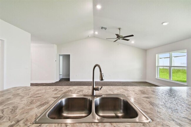 Building Photo - 360 Cimarron Ct