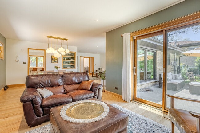 Building Photo - 715 Lamon Ave