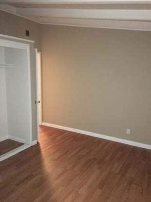 Building Photo - 1053 Blazingwood Dr
