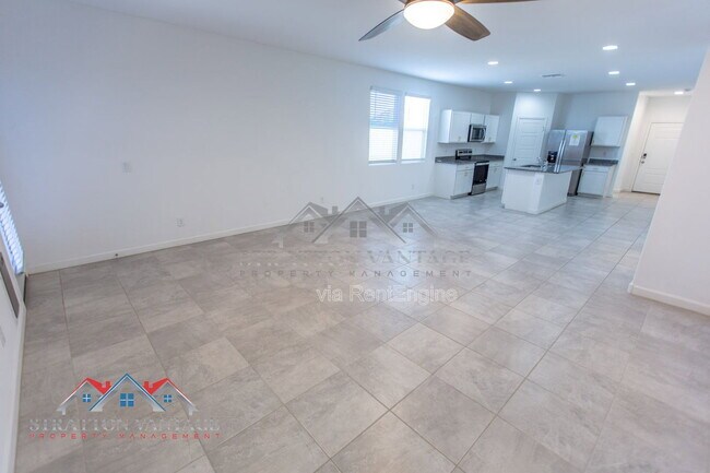 Building Photo - 1673 N Wrigley Dr