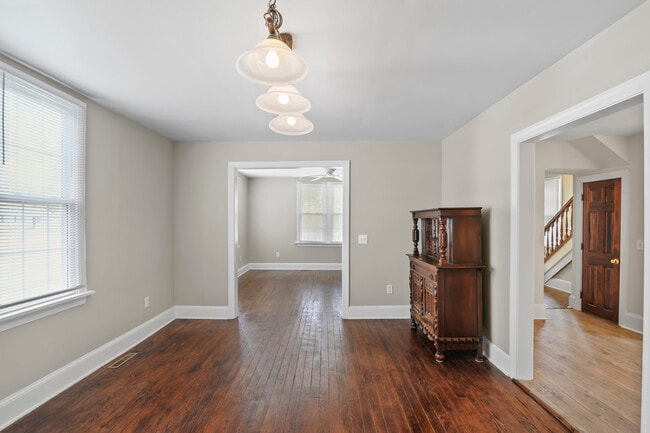 Building Photo - 107 W High St