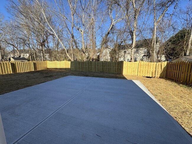 Building Photo - 2128 Middlebridge Ct