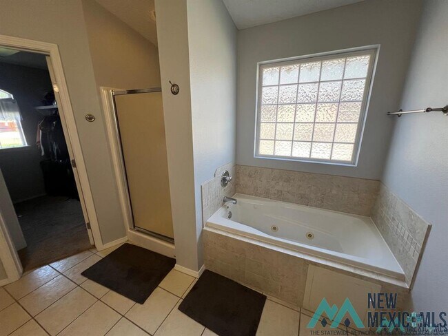 Building Photo - 3617 Benjamin Davis Dr