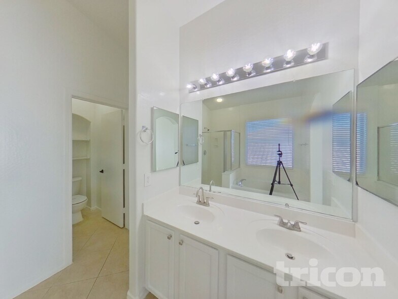 Building Photo - 44995 Portabello Rd