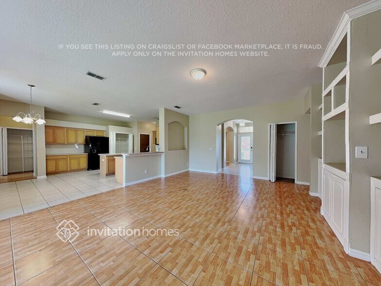 Building Photo - 13326 Rosemeade Cove