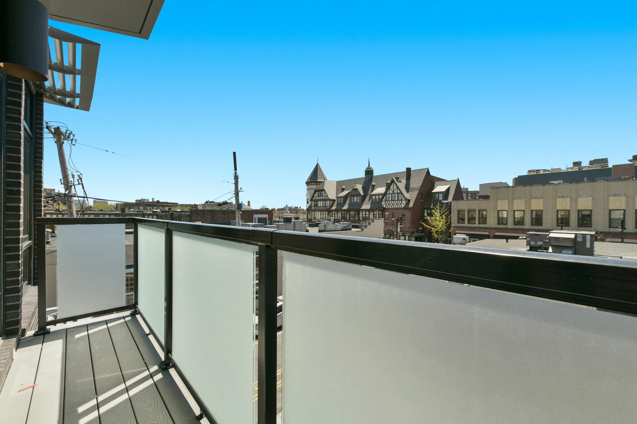 Building Photo - 14 Green St