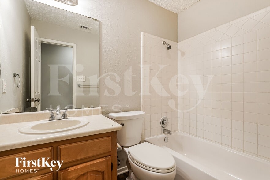 Building Photo - 924 Kimbrough St