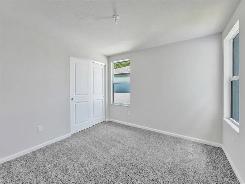 Building Photo - 5671 Enclave Dr