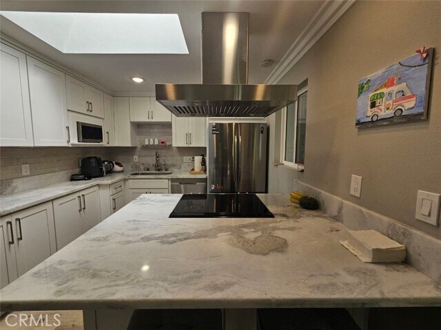 Building Photo - 3149 Via Vista
