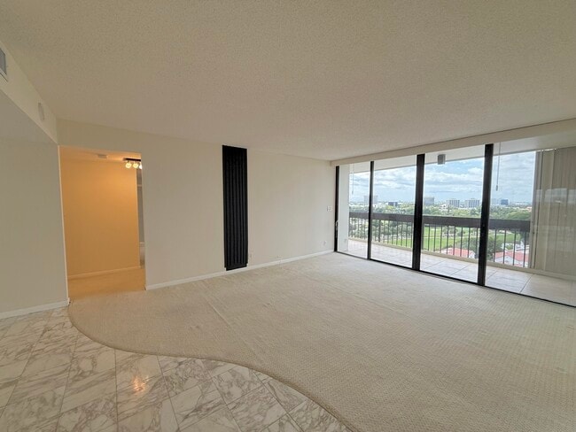 Building Photo - 2000 Presidential Way