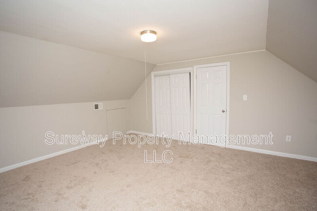 Building Photo - 11 Sedgwick Ln