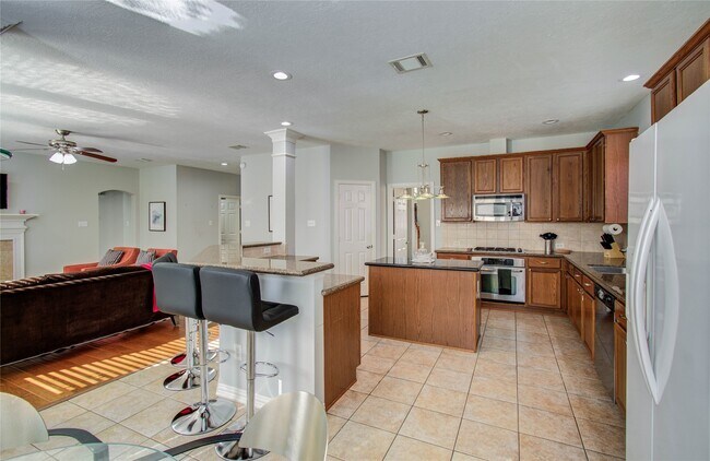 Building Photo - 4907 Mountain Fork