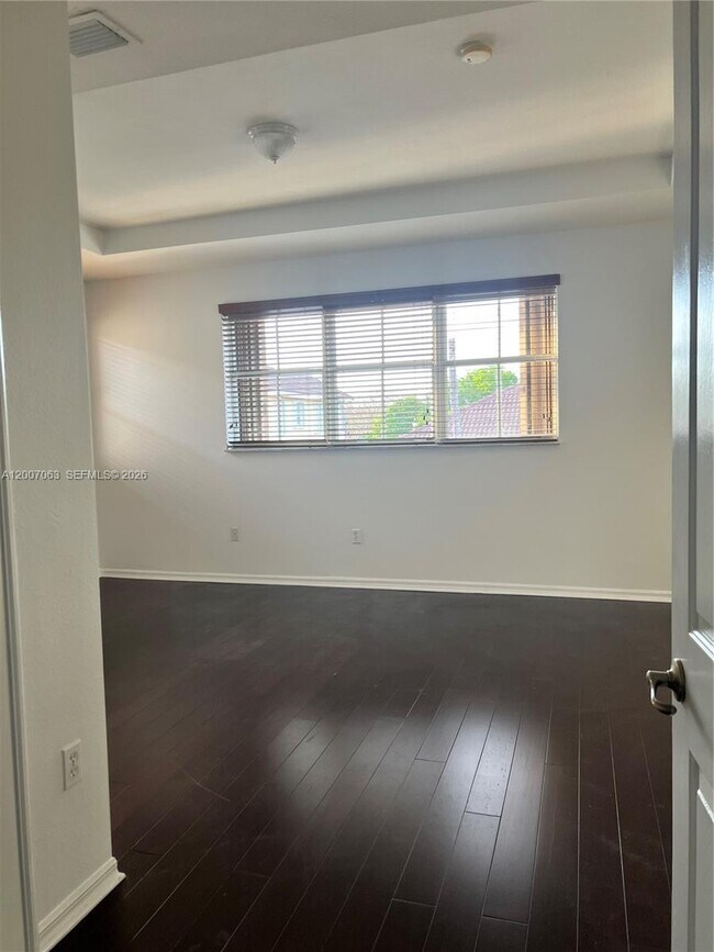 Building Photo - 16475 SW 84th Ln