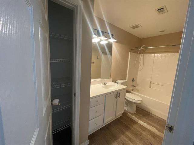 Building Photo - 306 Packer Dr