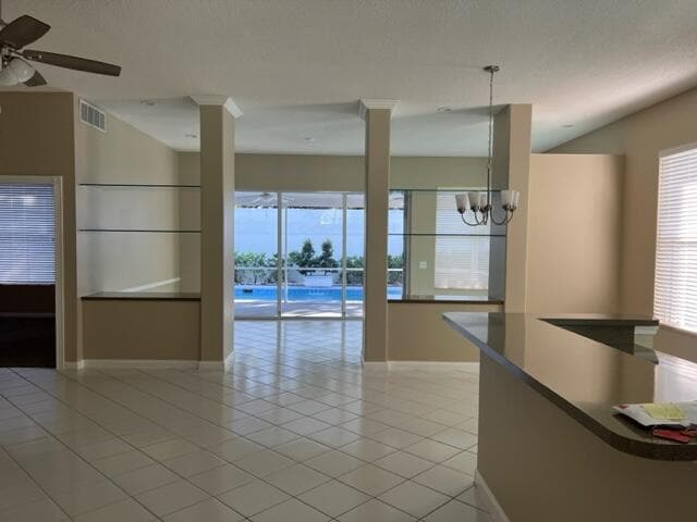 Building Photo - 188 S Hampton Dr