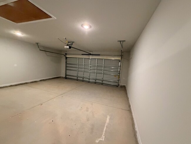 Building Photo - 10511 HOPEWELL Lp