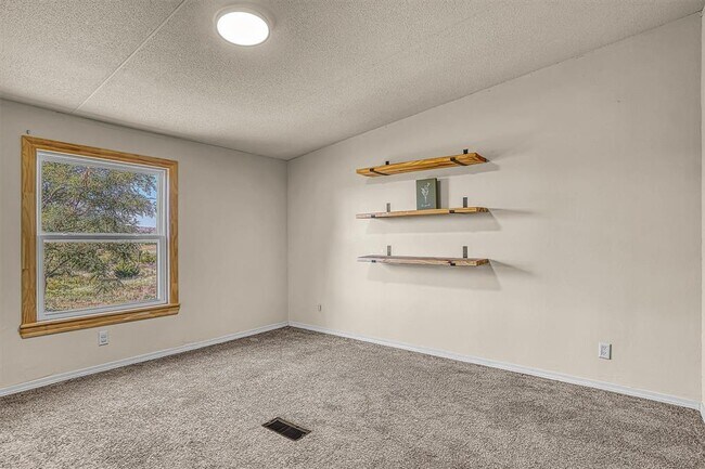 Building Photo - 20735 E County Rd 153