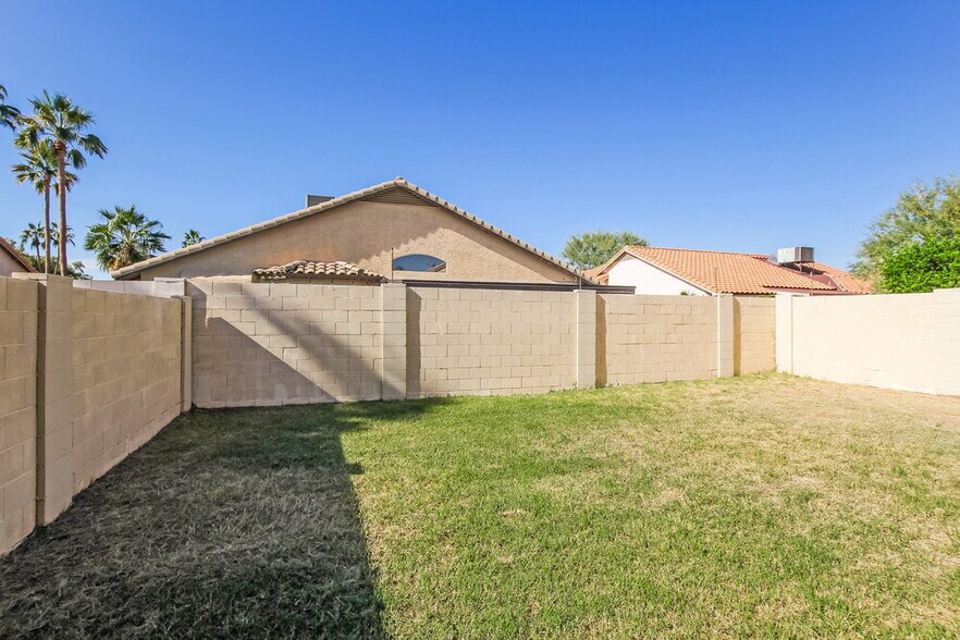 Building Photo - 19036 N 37th St