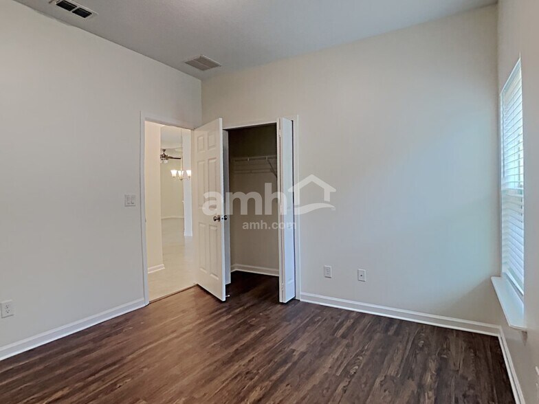 Building Photo - 85036 Furtherview Ct