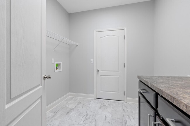 Building Photo - 657 Cielo Vista Rd