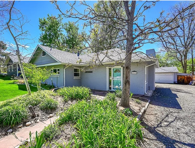 Building Photo - 4265 Brentwood St