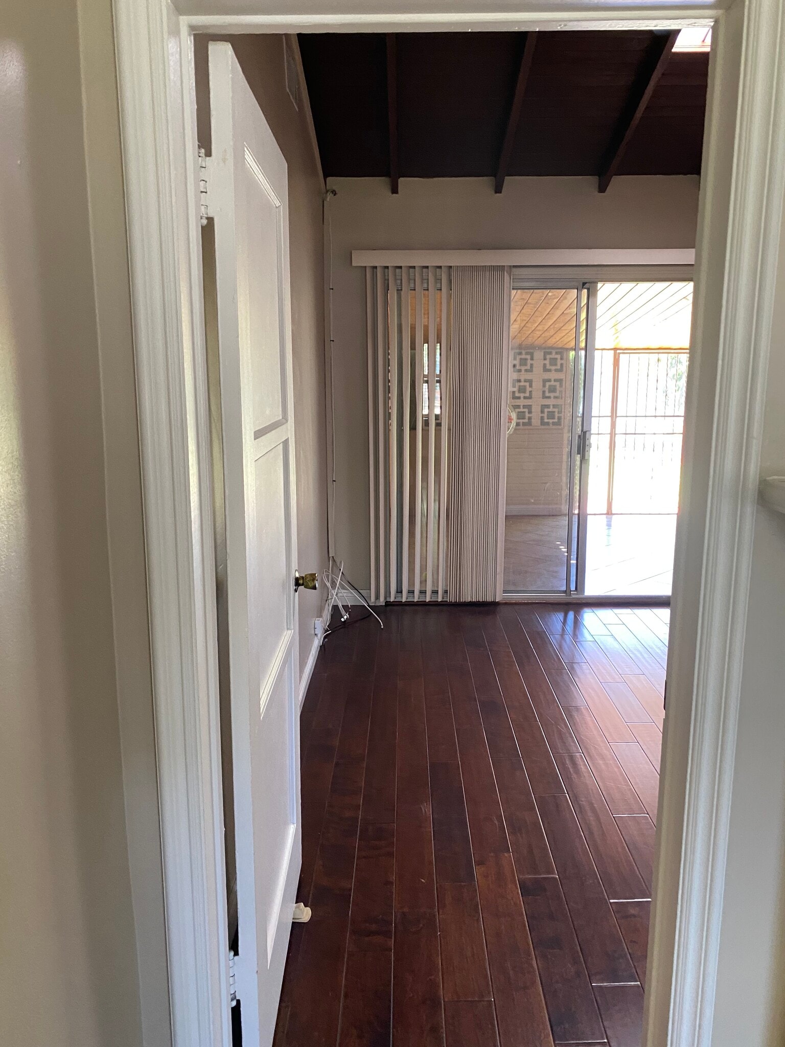 Building Photo - 11074 Califa St