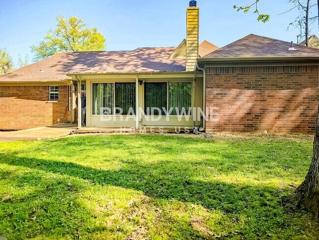 Building Photo - 5597 Blackburg Dr