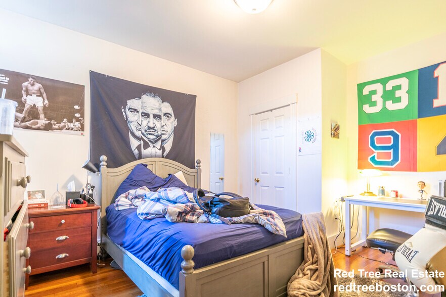 Building Photo - 11 Saint Lukes Rd