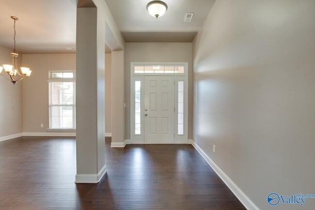 Building Photo - 512 Summer Cove Cir NW